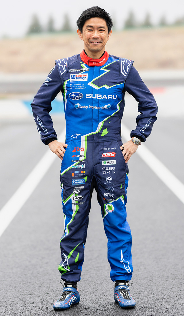 レーシングドライバー井口卓人選手