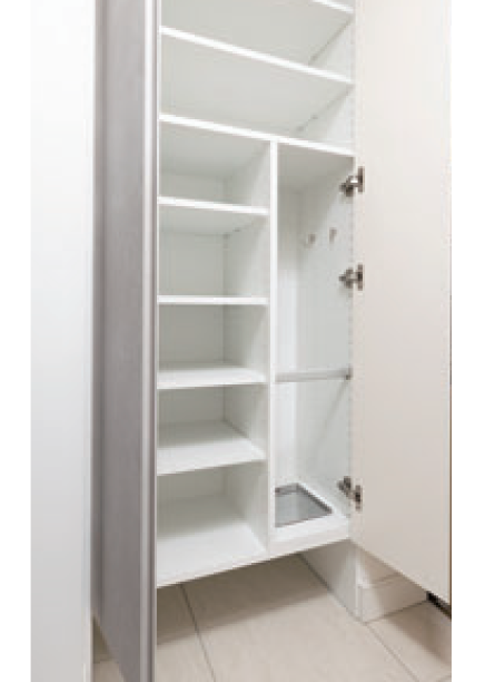 下足入