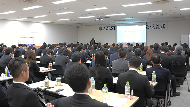 第13期グループ総会・入社式-4